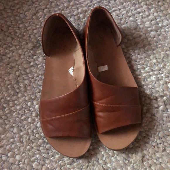 Universal Thread Shoes - Universal Threads Sandals